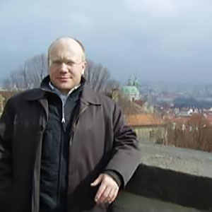 Dr Marek Jarzębiński