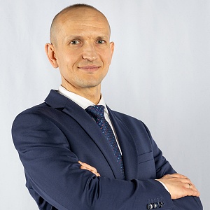 Dr Wojciech Sadkowski